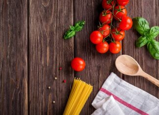 Jak zrobić makaron sensoryczny?